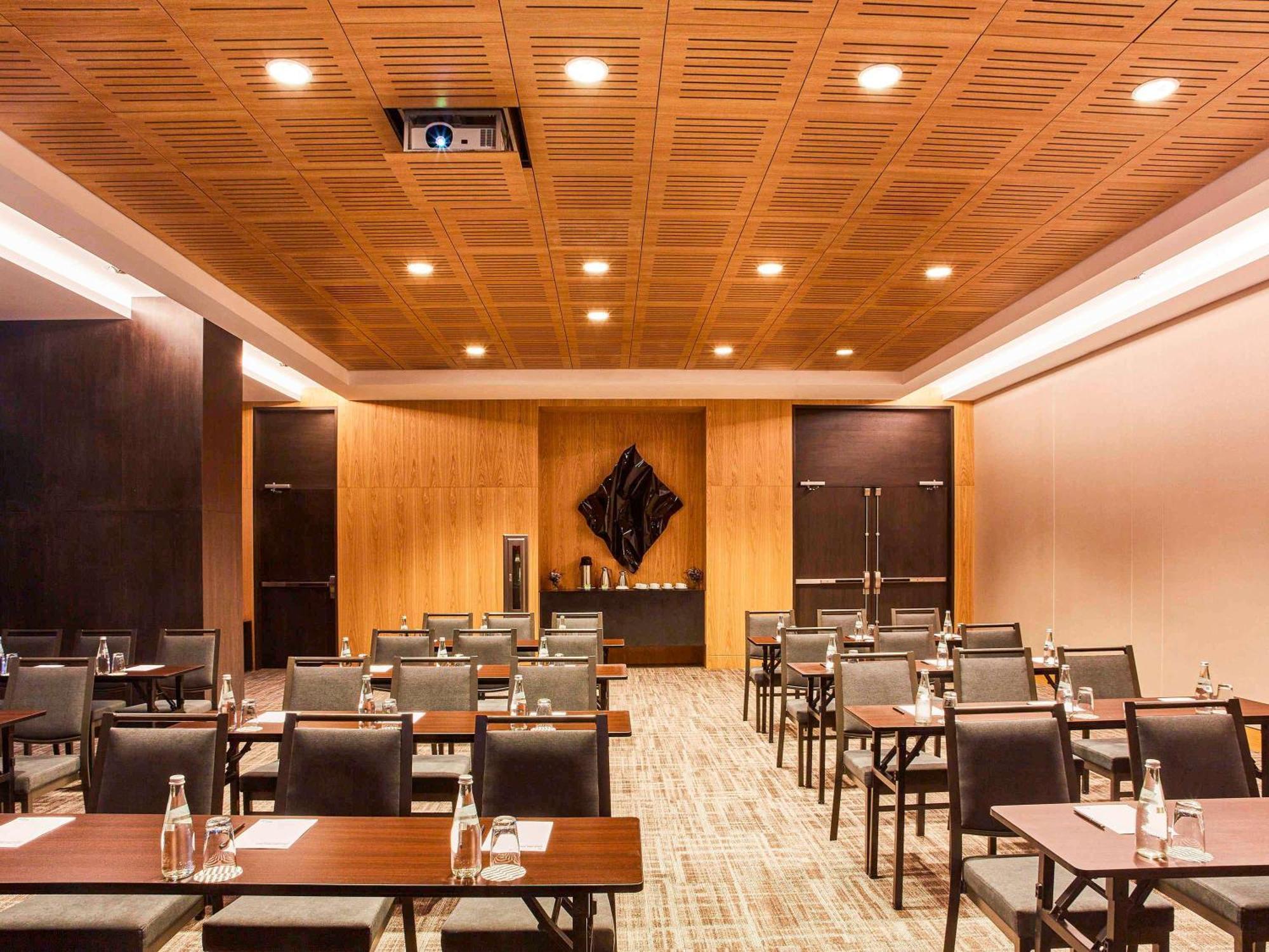 Pullman Miraflores